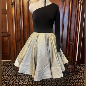 SOLD- DO NOT BUY Ieena for Mac Duggal Cocktail Dress